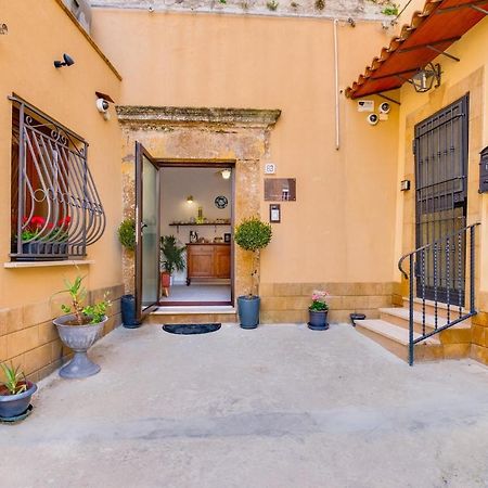 L'Antro Di Dedalo Bed & Breakfast Sciacca Eksteriør bilde